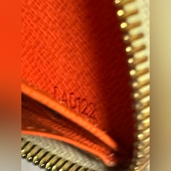 Louis Vuitton x Takashi Murakami Long Zippy Wallet - Picture 7 of 11